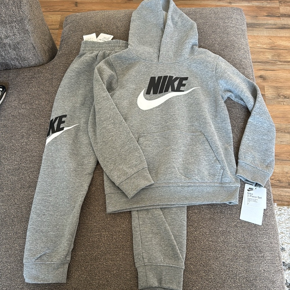 Nike Kids 2 Piece Set